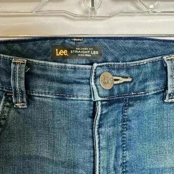 Lee Relaxed Fit Straight Leg, High Rise, Instantly Slim Jeans (Size 10) - Picture 2 of 9